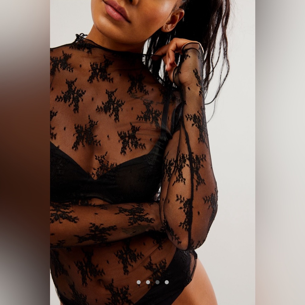 💲SOLD 💲Lady Lux Layering Top